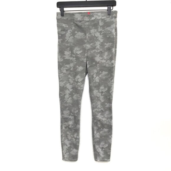 Spanx Stone Wash Camo Ankle Jean-ish Leggings - Picture 3 of 9
